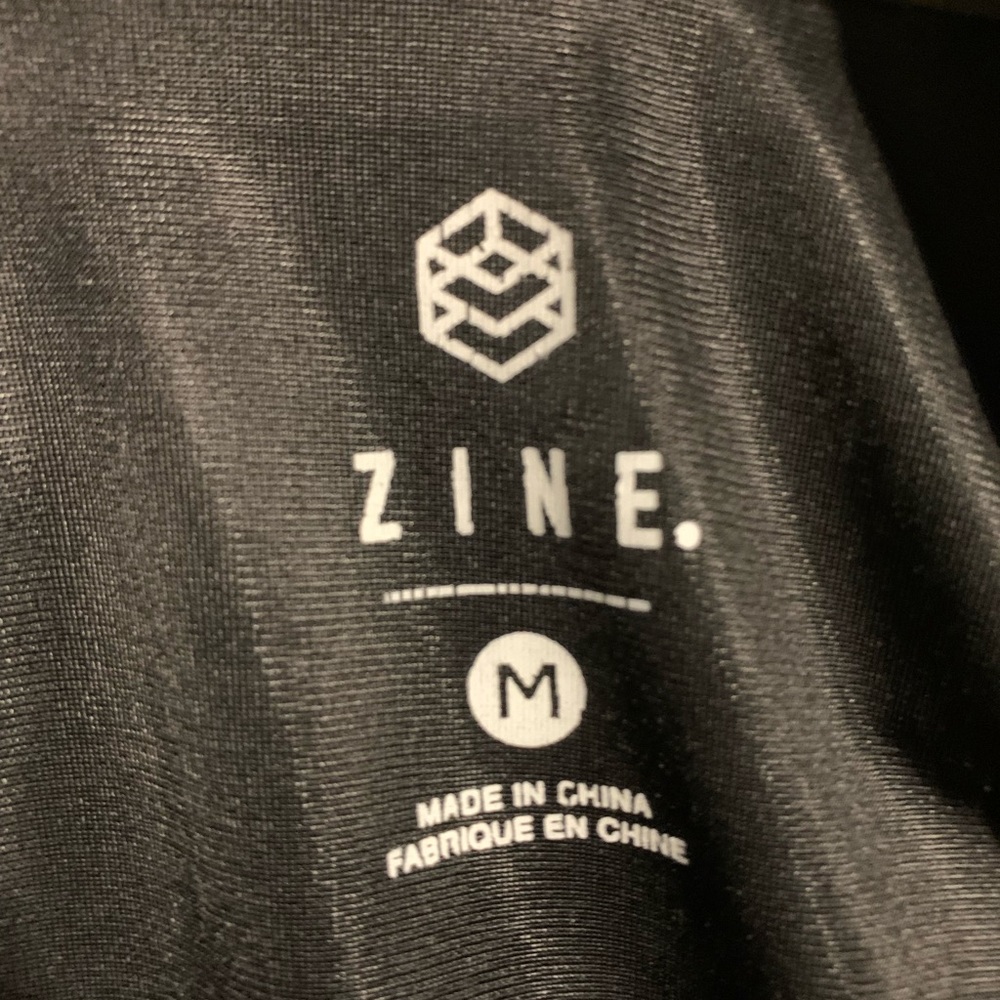 Windbreaker - Picture 3 of 4